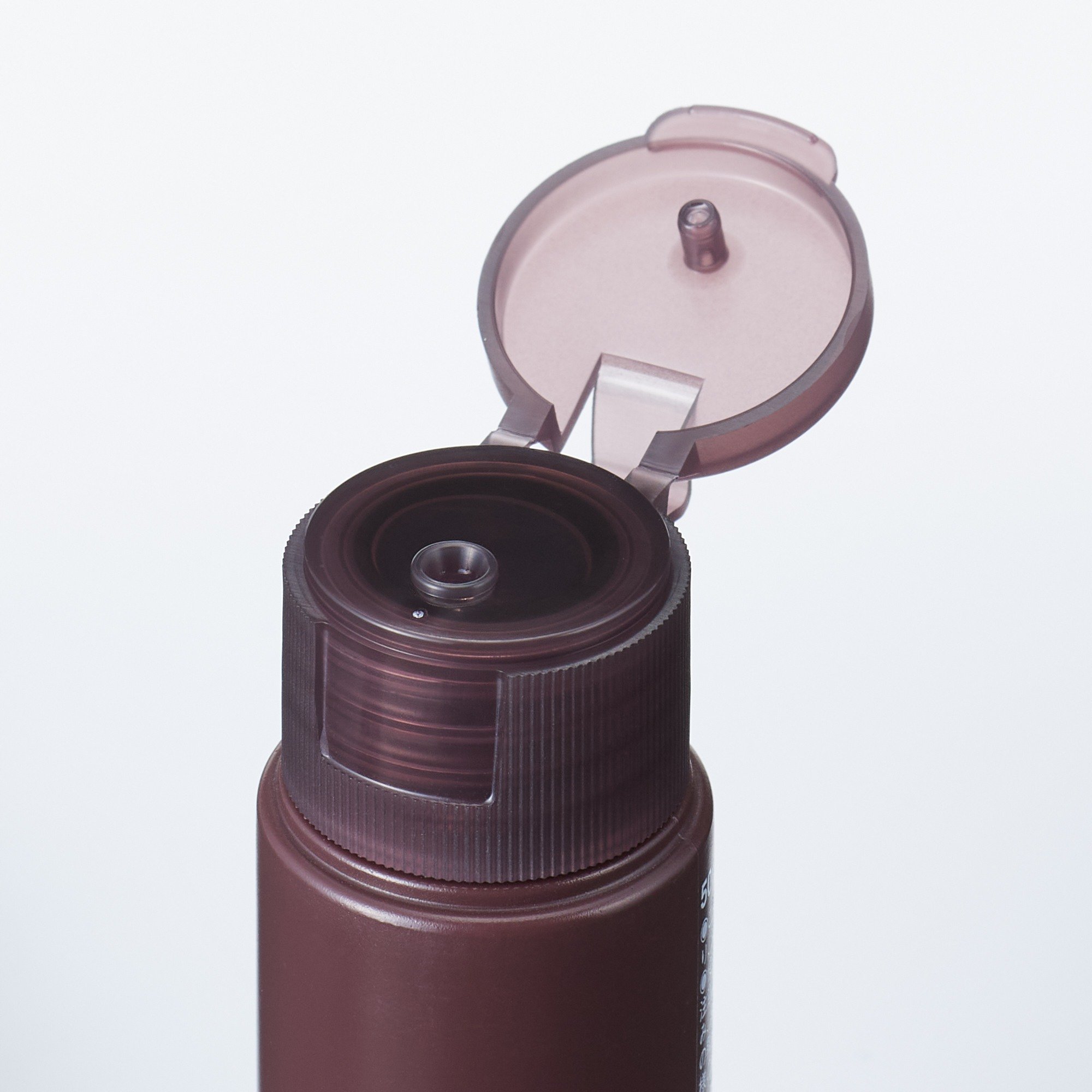 MUJI | LIGHT TONING WATER