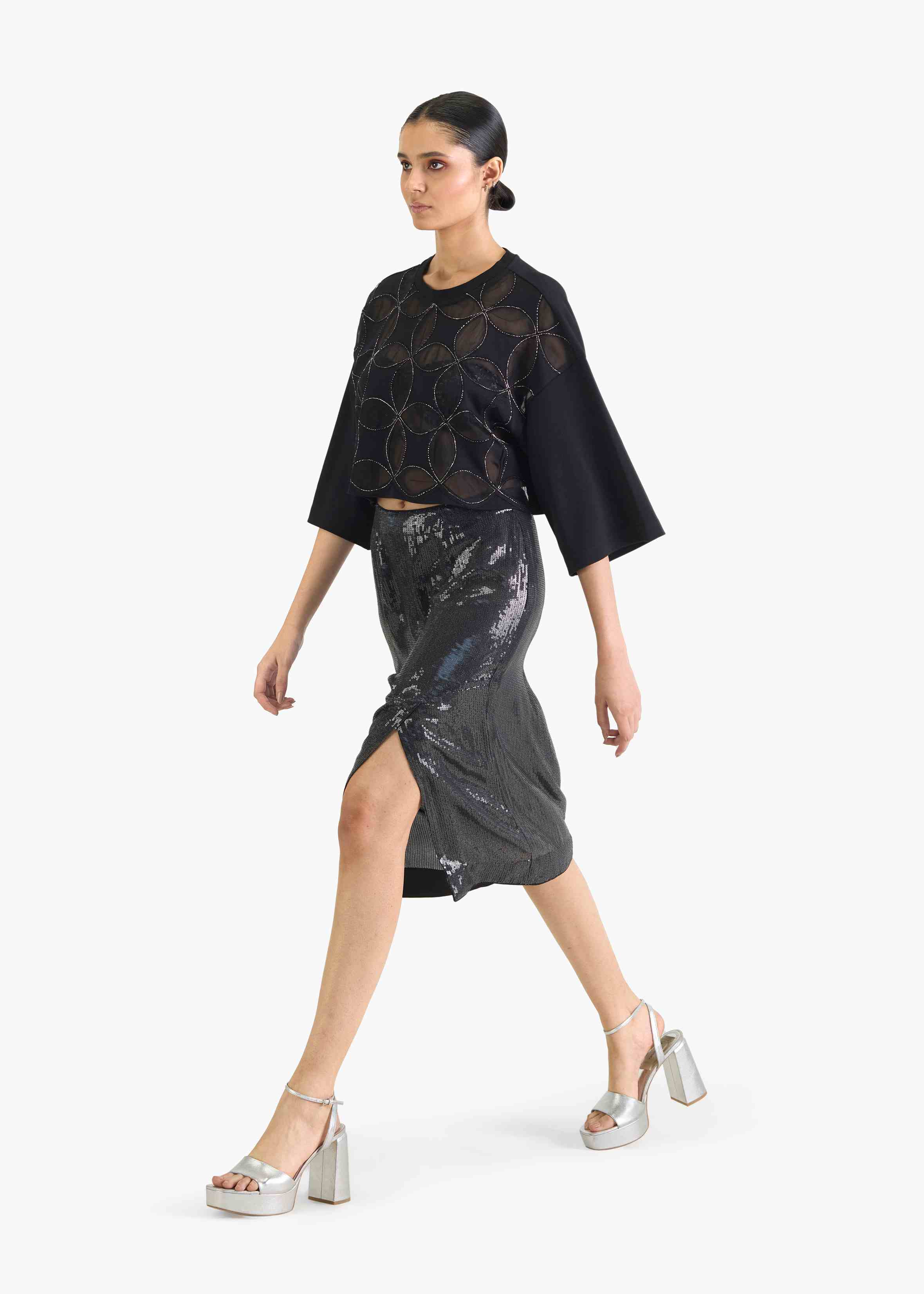 Petal patchwork black t-shirt