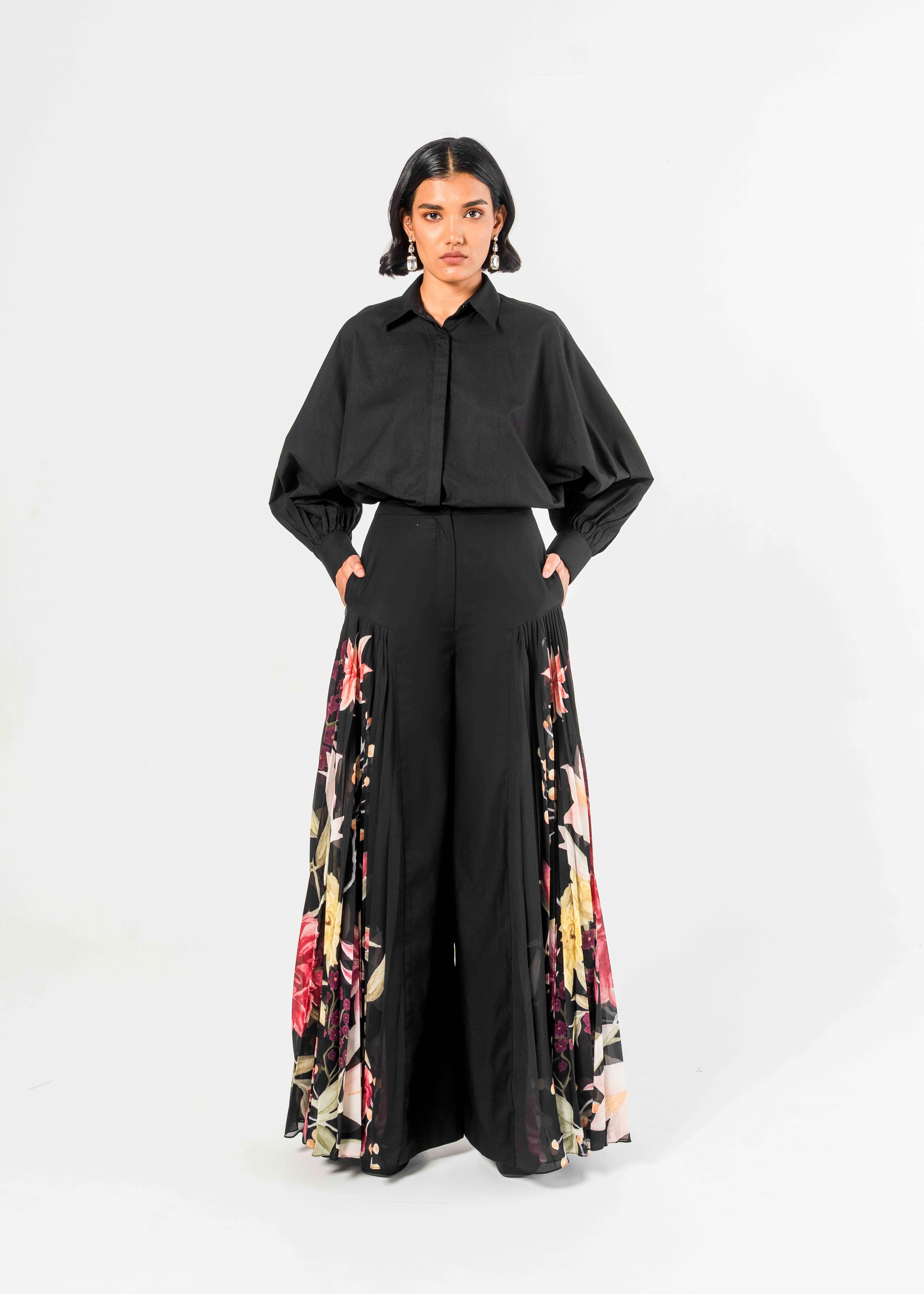 Black Side Pleated Pants