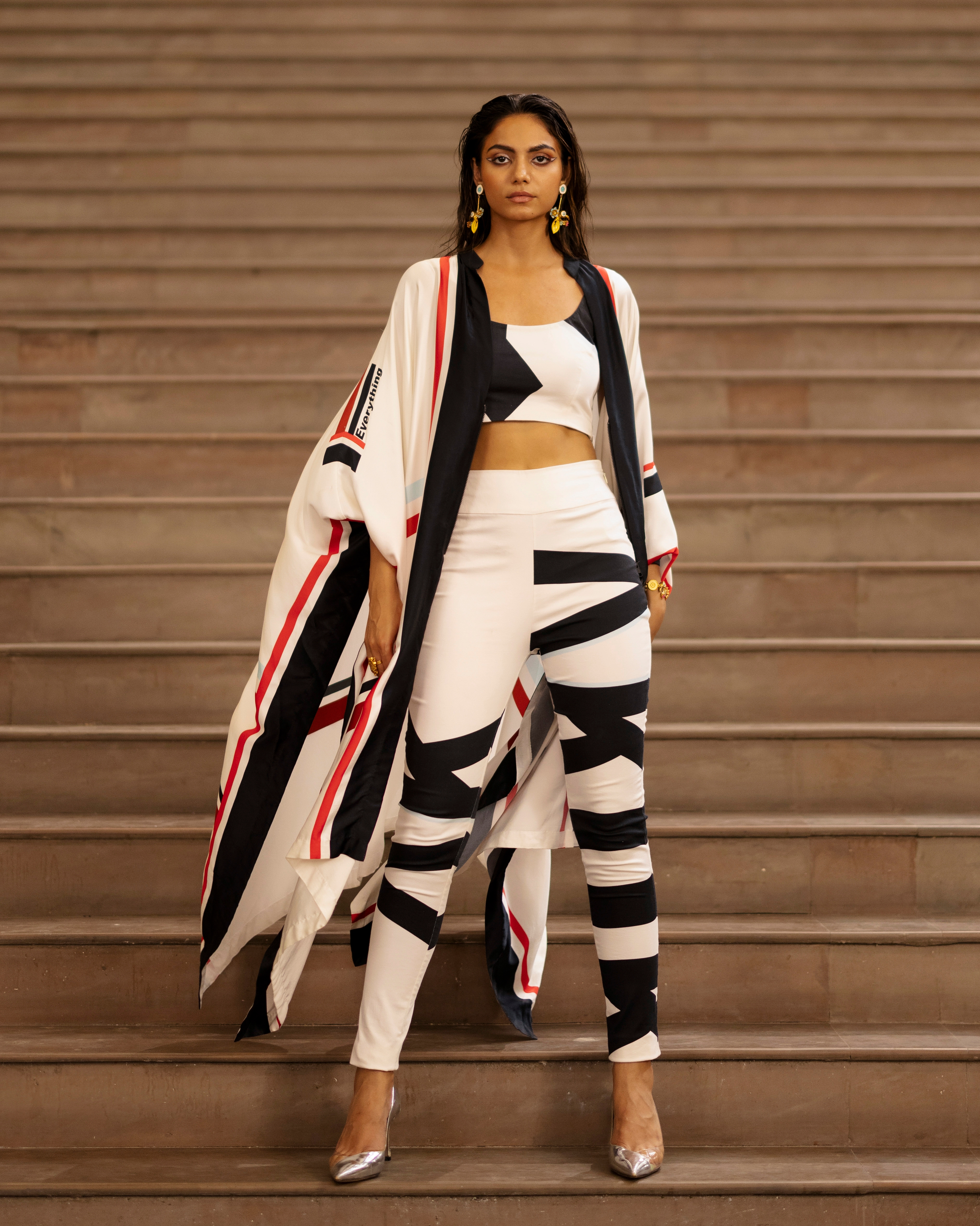 STRIPER CAPE WITH CROP TOP AND PANTS