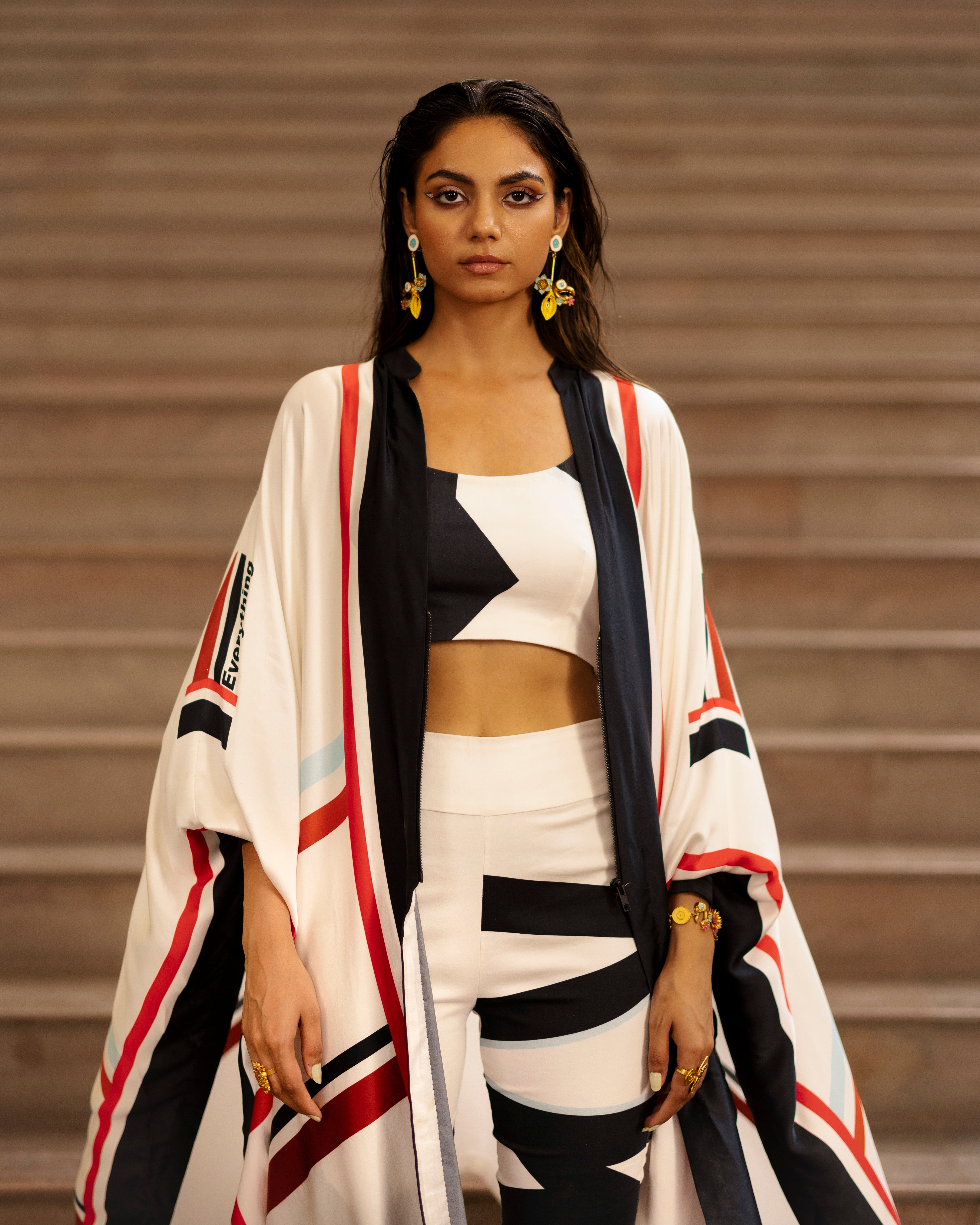 STRIPER CAPE WITH CROP TOP AND PANTS