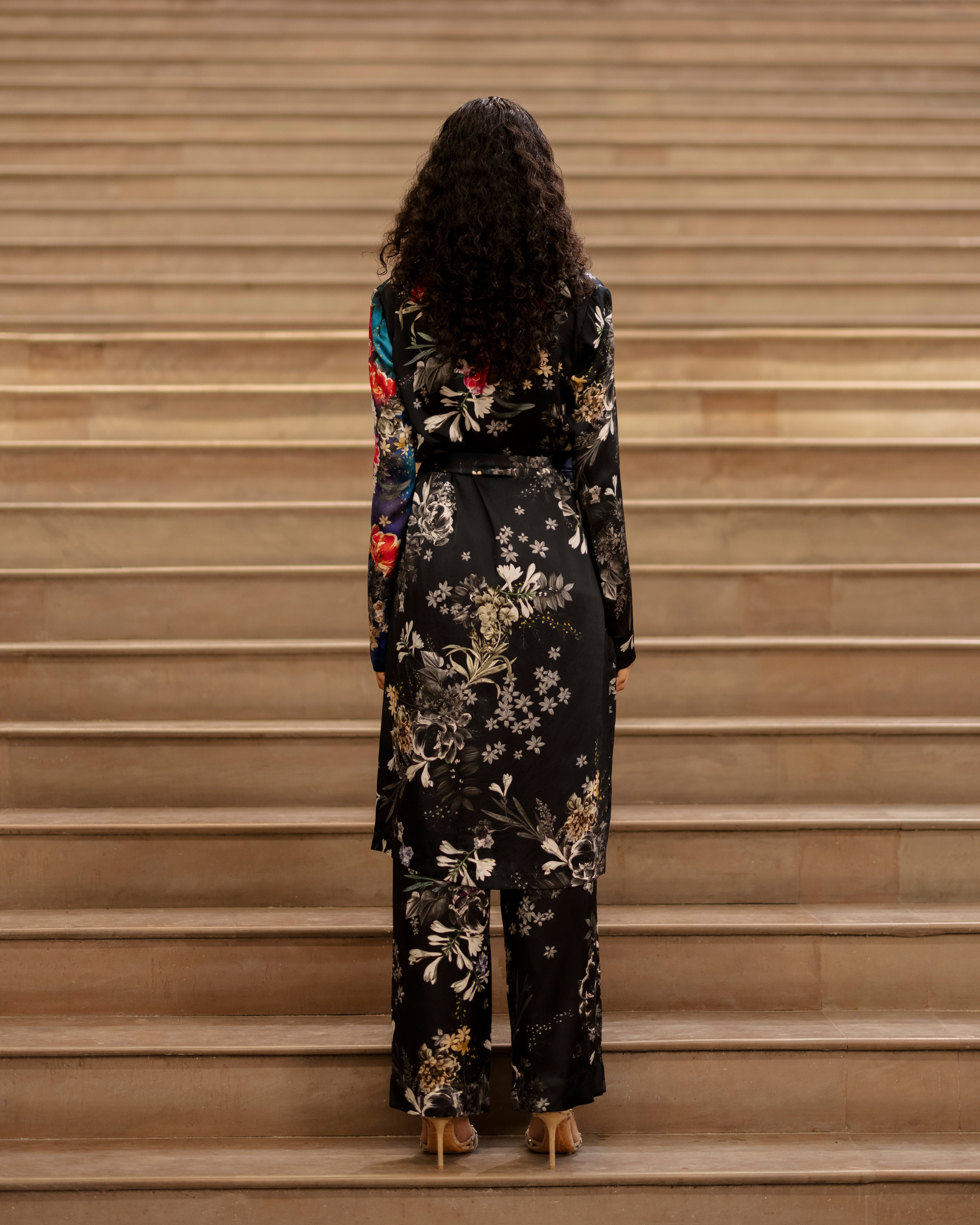 FLORAL PRINTED ROBE WITH TROUSER