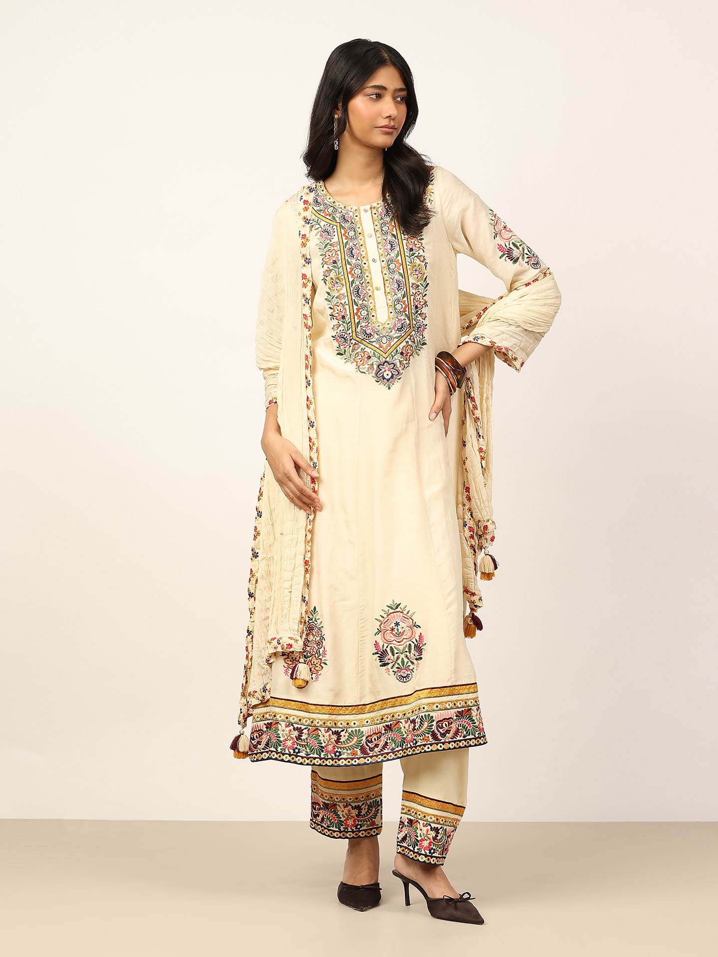 Ecru Sasha Emb Suit Set
