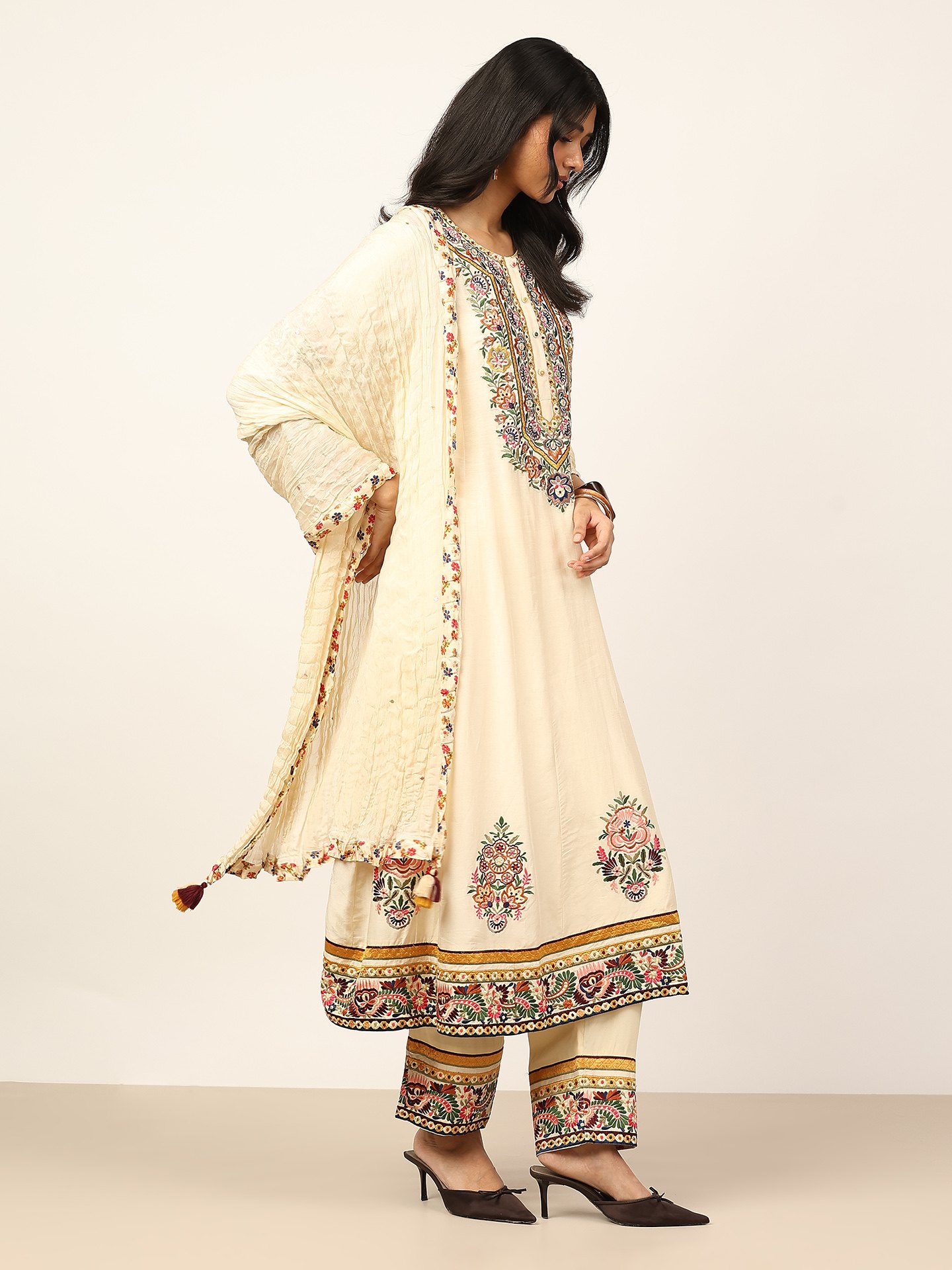 Ecru Sasha Emb Suit Set