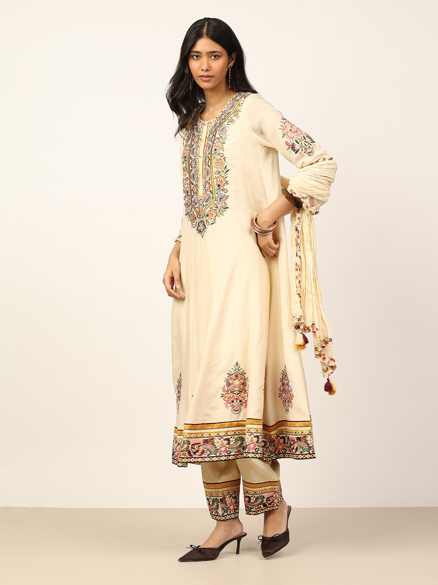 Ecru Sasha Emb Suit Set