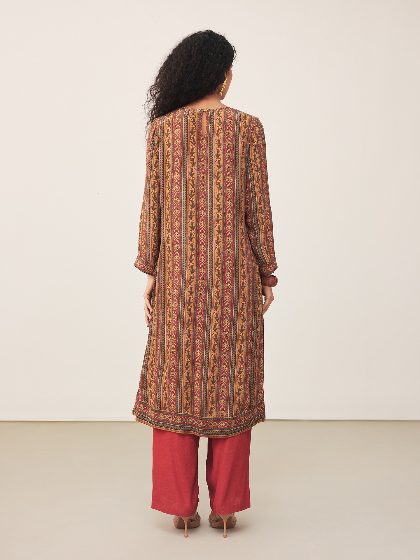 Rust Ambi Suit Set