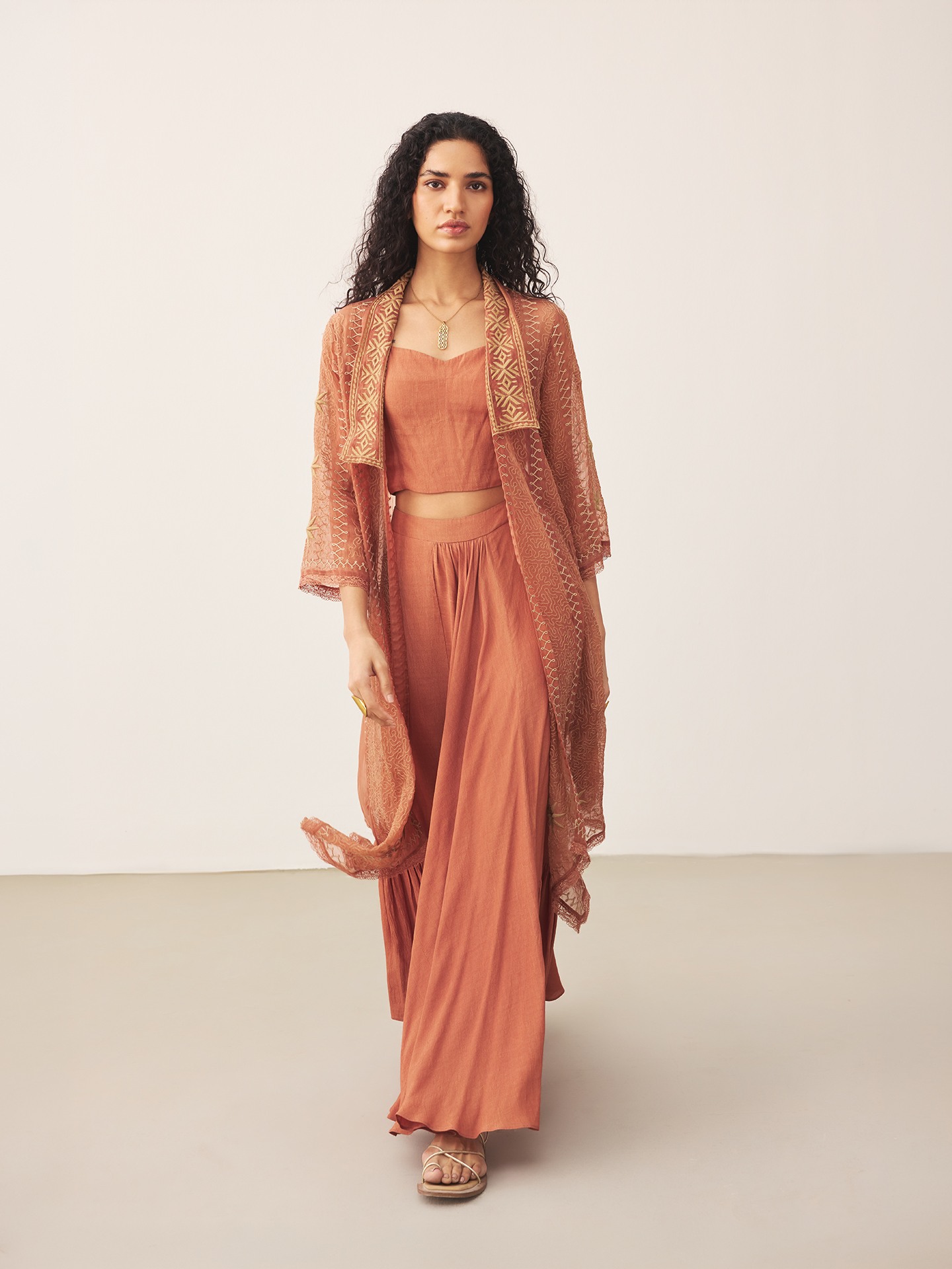 Rust Ahvi Cape Set