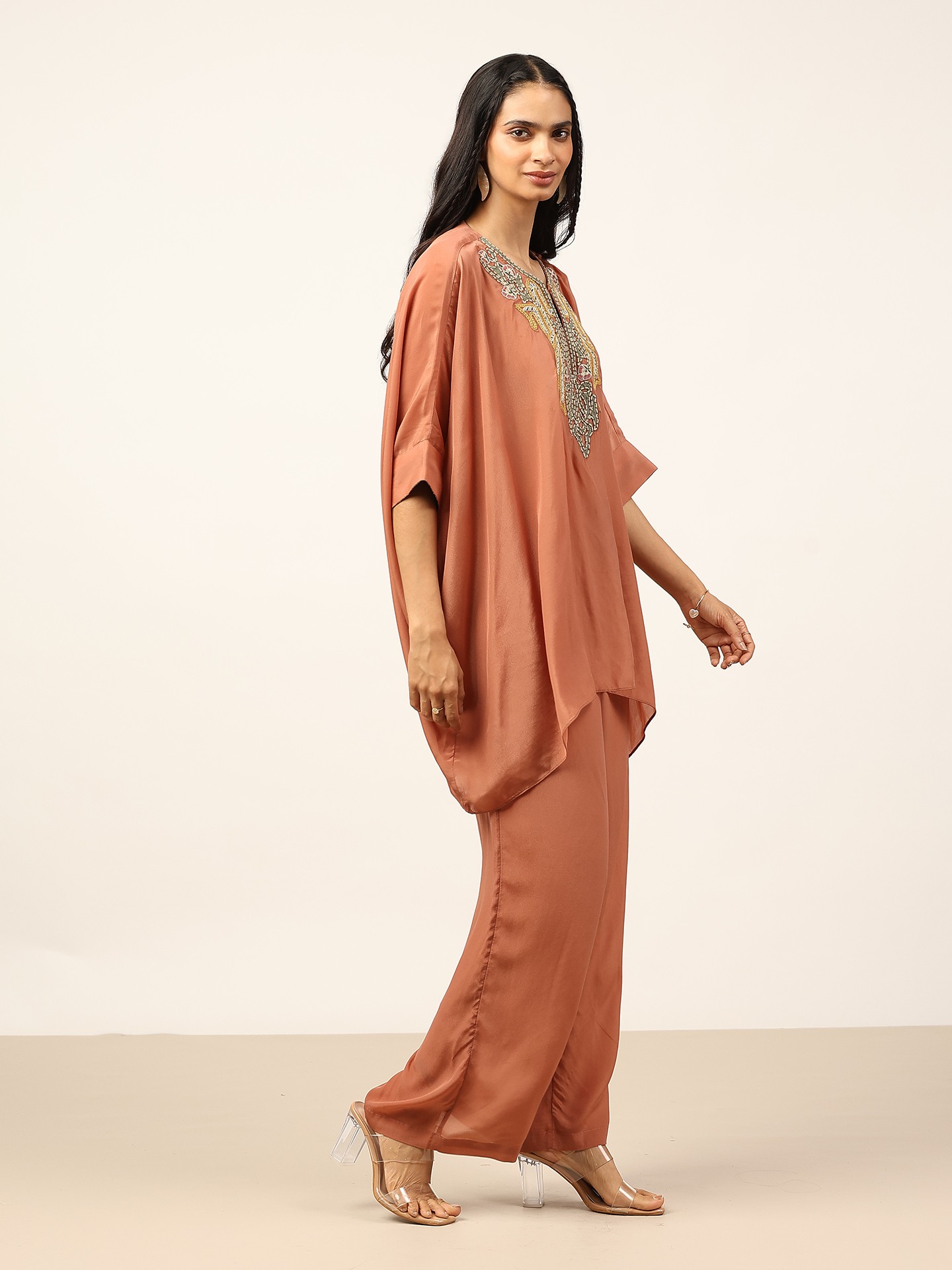 Coral Aplooza Solid Cord Set