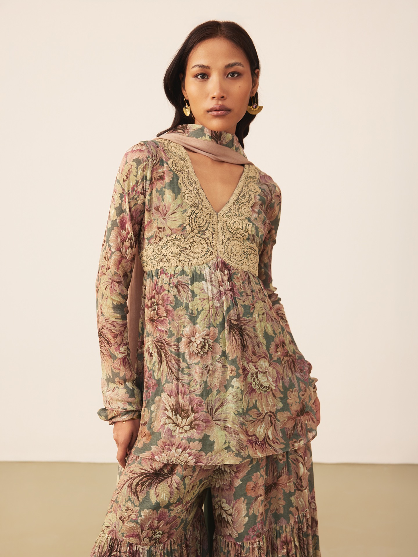 Green Rose Bloom Suit Set