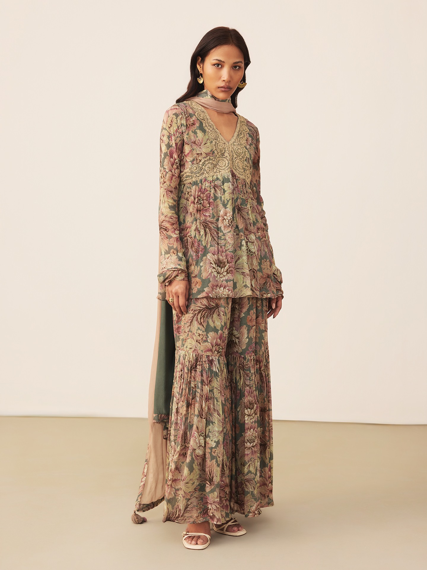 Green Rose Bloom Suit Set
