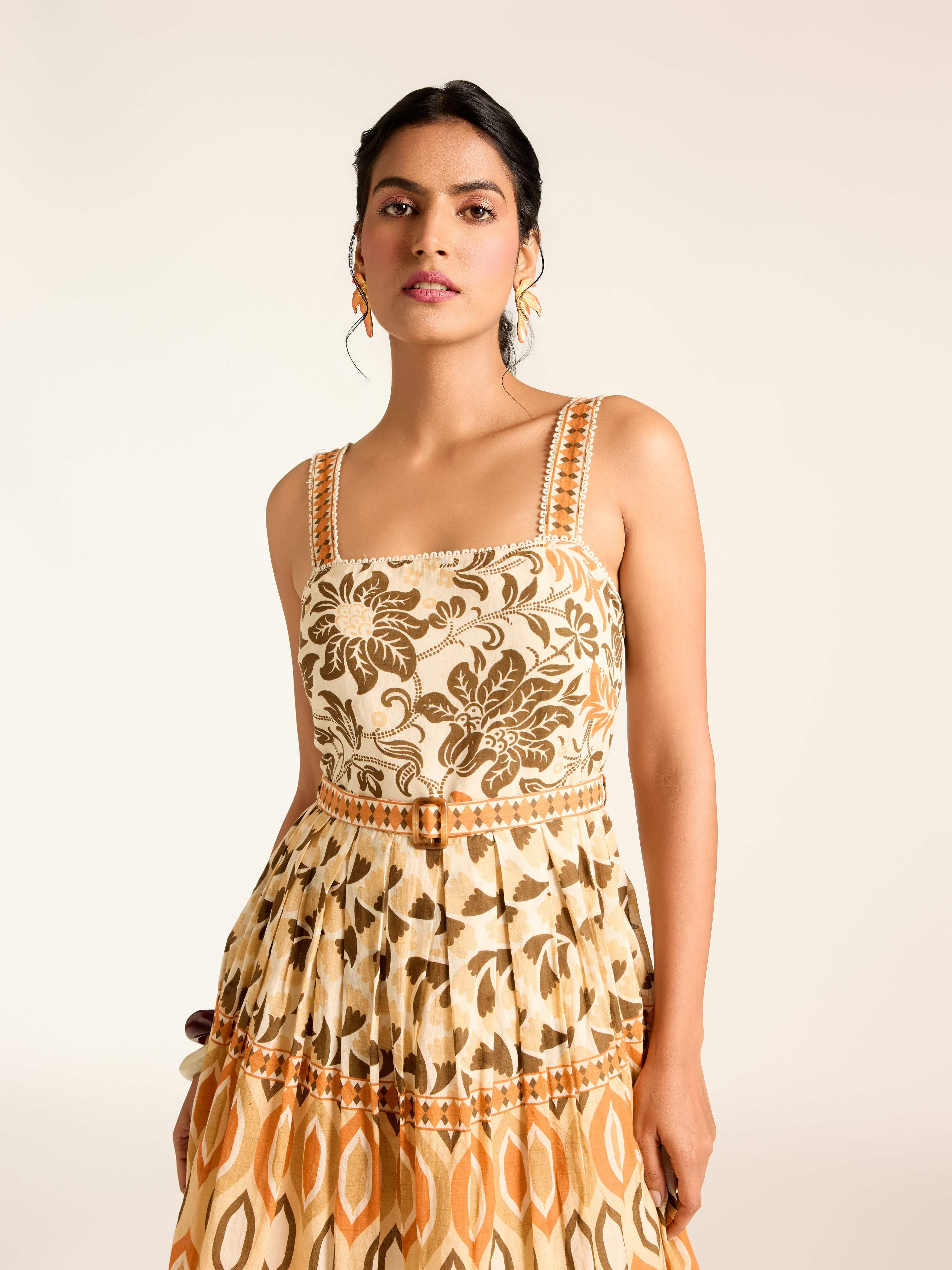 Ecru Anemonne Short Dress