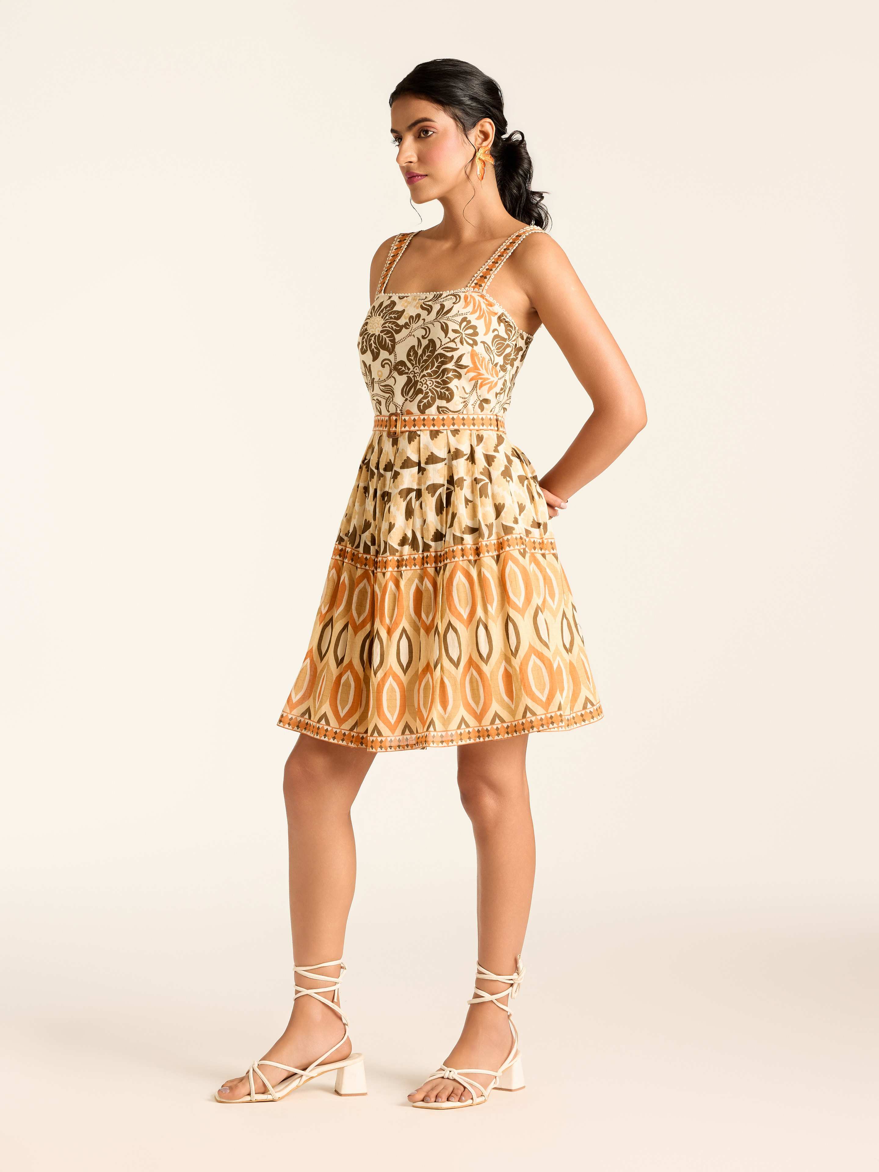 Ecru Anemonne Short Dress