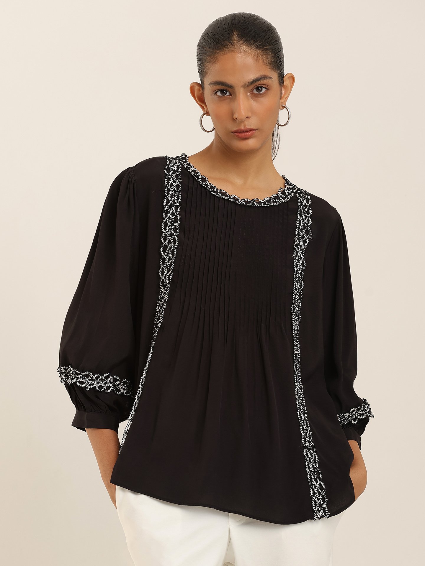 Black Frankie Short Top