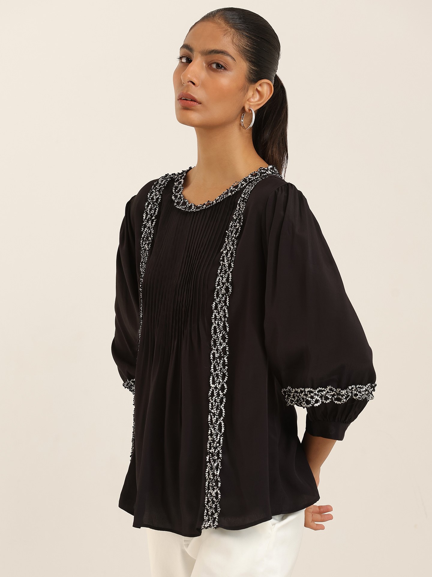 Black Frankie Short Top