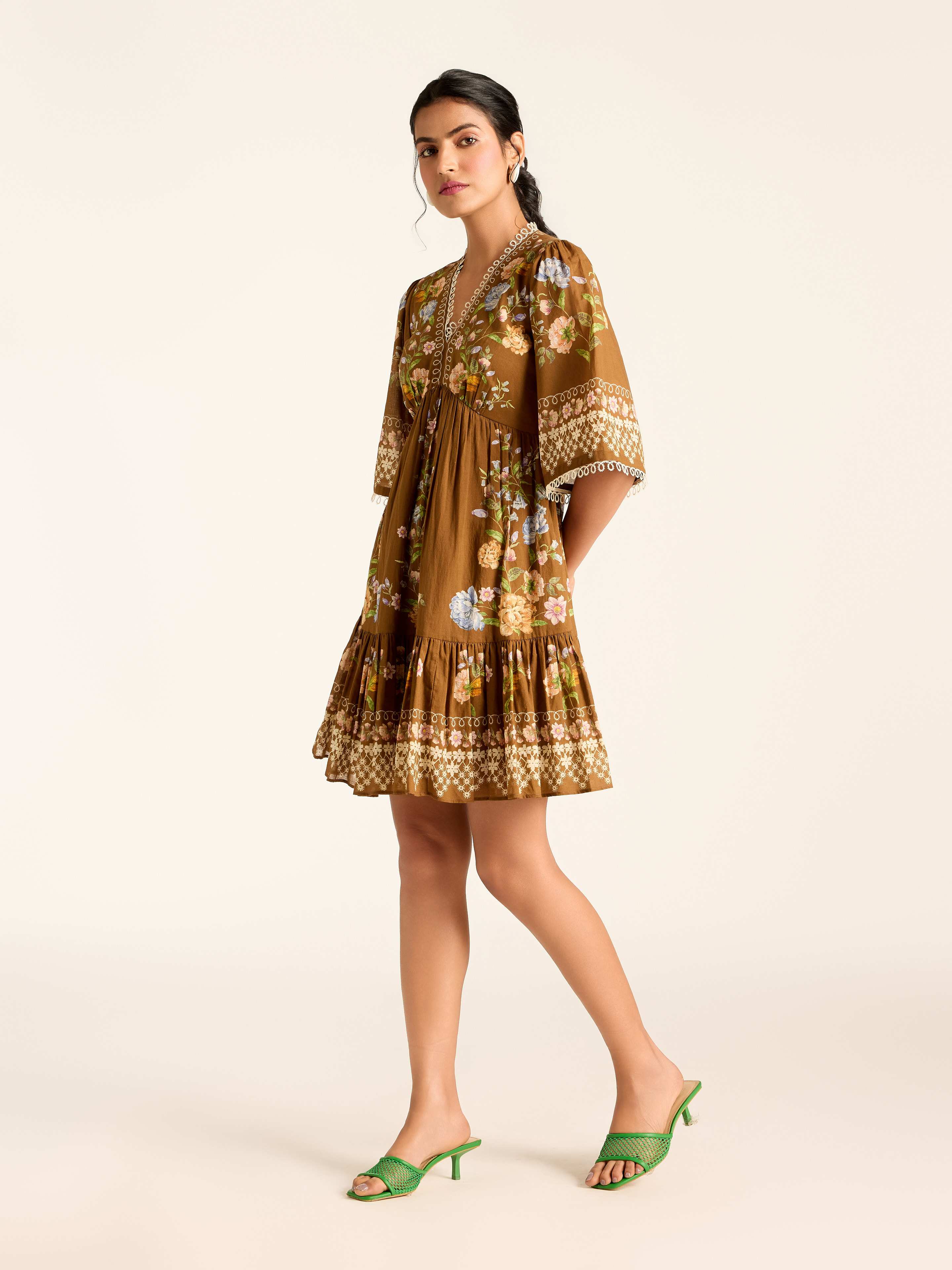 Brown Flower Lace Short Dress
