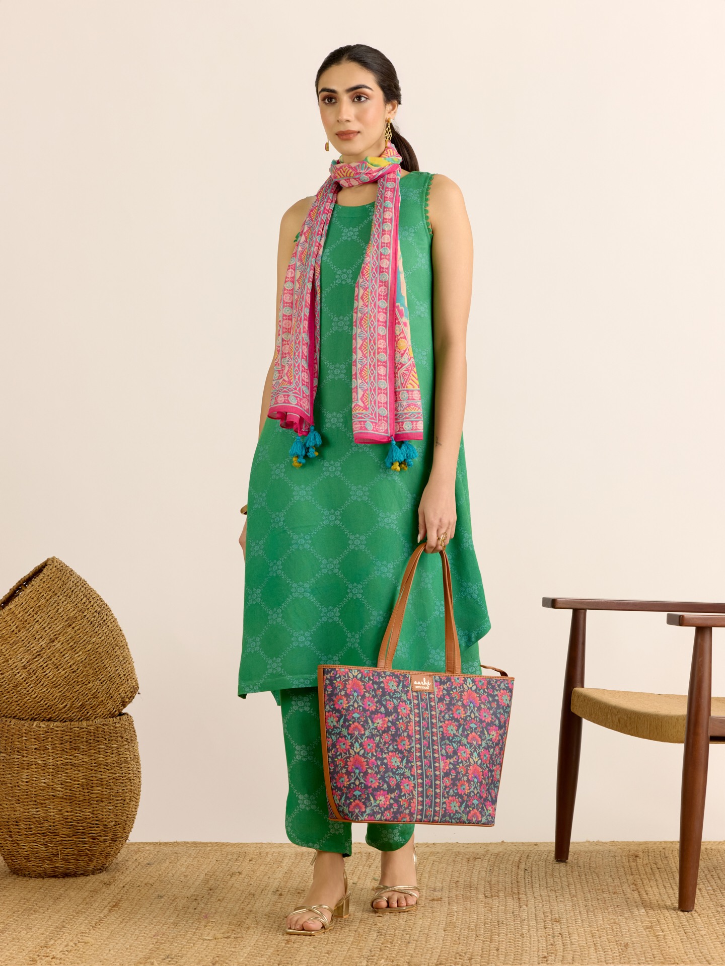 Pine Green Arisha Solid
 Kurta Set