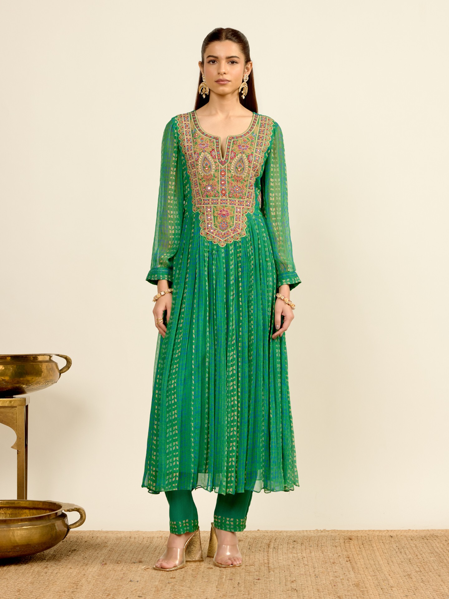 Green Mia
 Suit Set