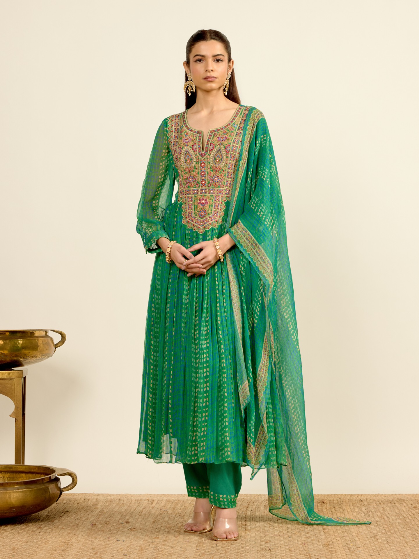 Green Mia
 Suit Set