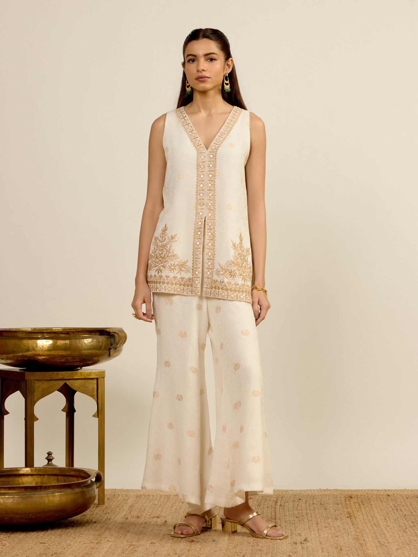 Pearl White Maaha
 Cord Set