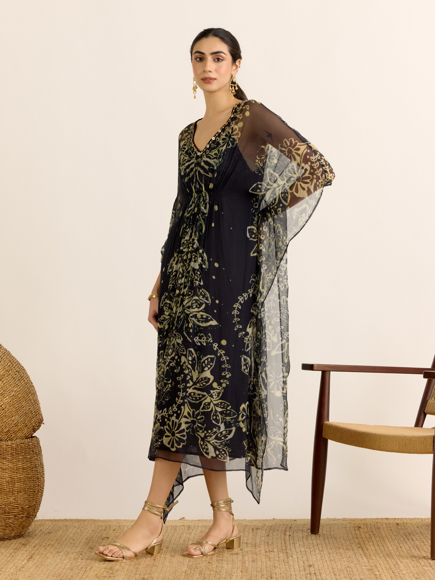 Black Elder Flower
 Kaftan