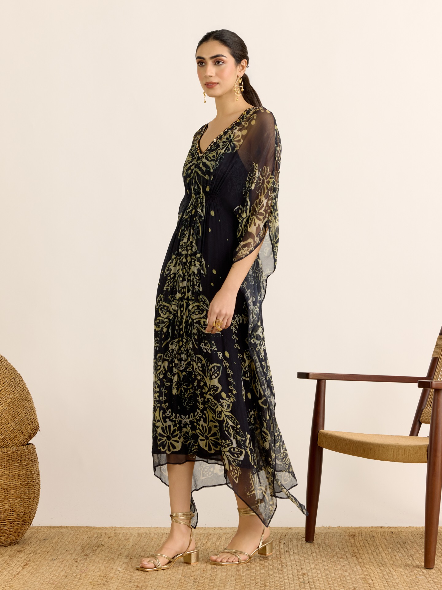 Black Elder Flower
 Kaftan