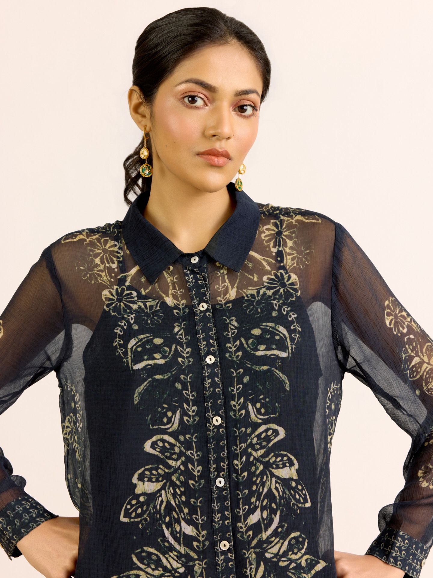 Black Elder Flower
 Shirt