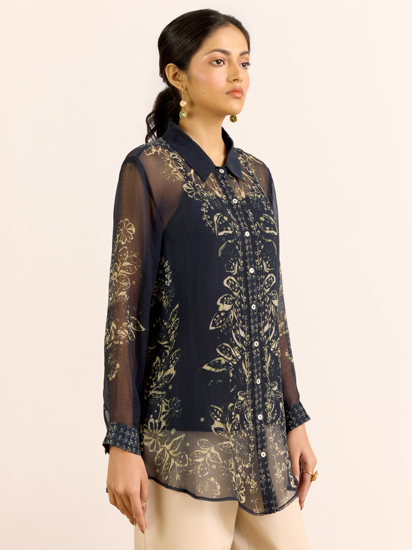 Black Elder Flower
 Shirt