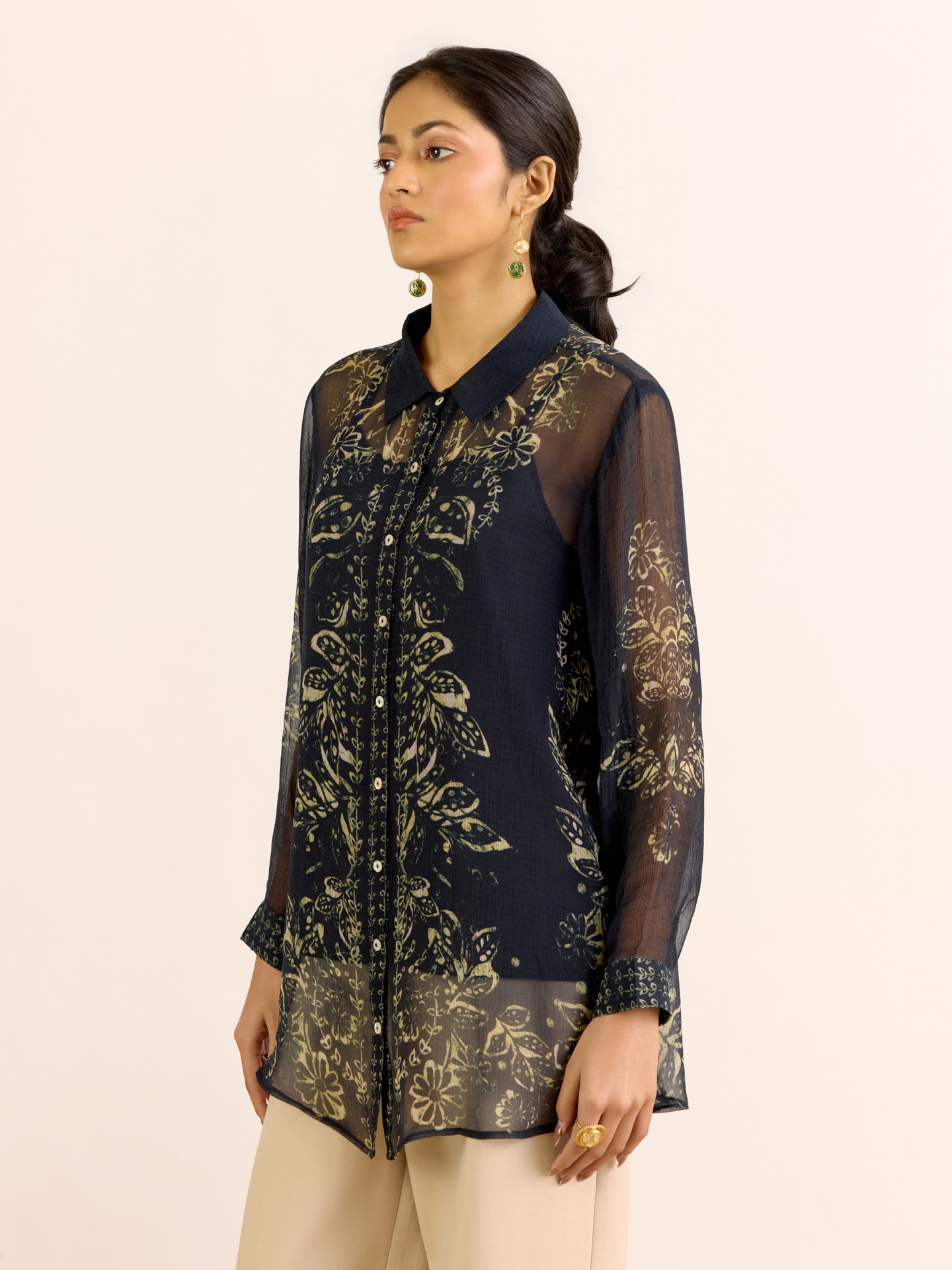 Black Elder Flower
 Shirt