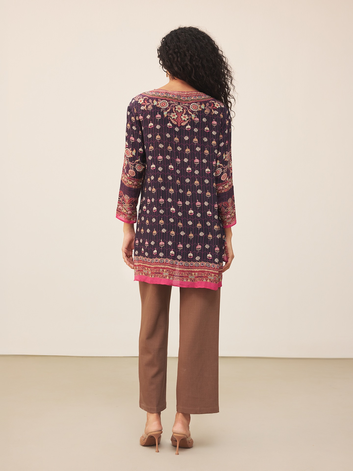 Black Uppwan Kurti