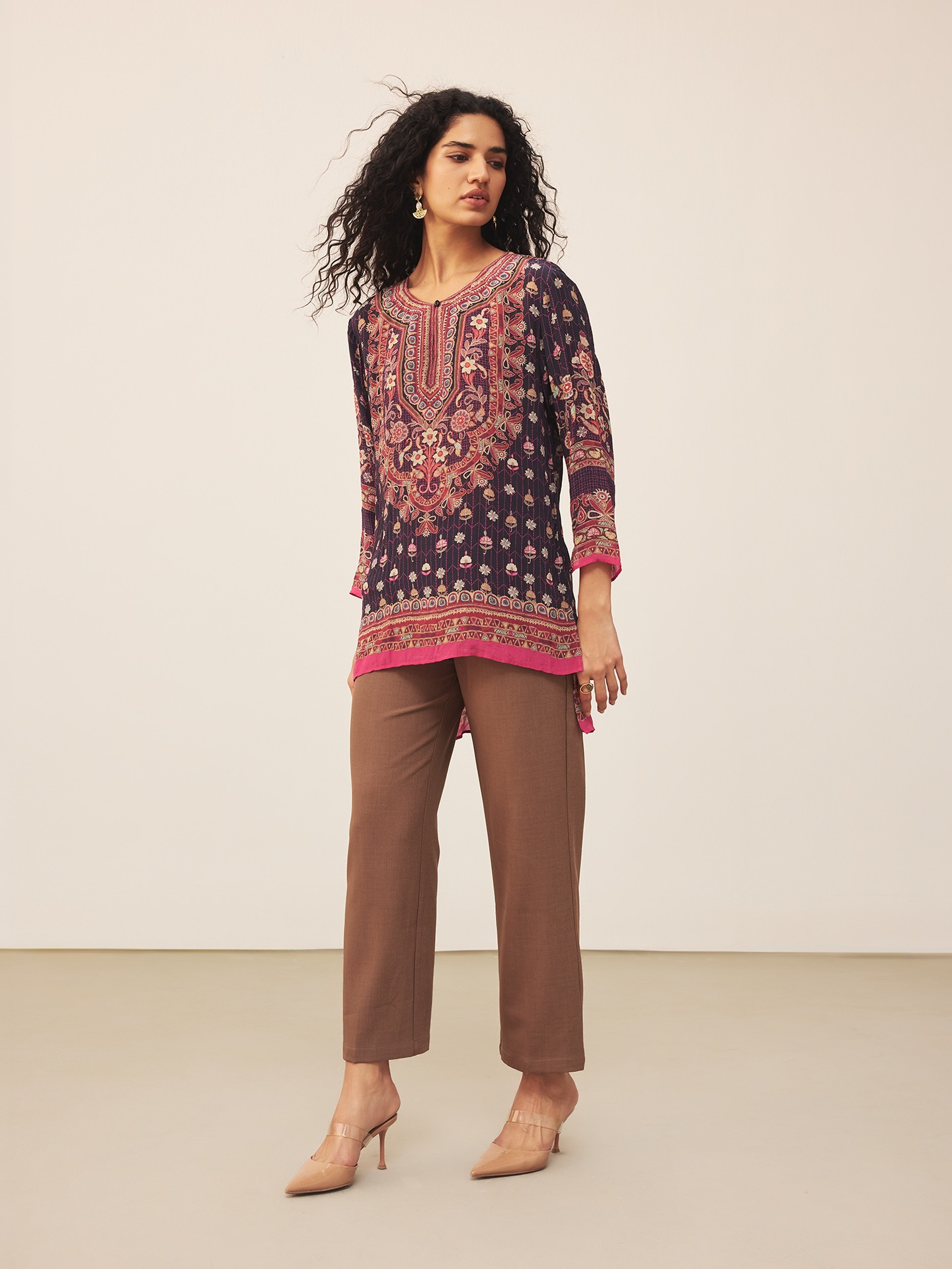 Black Uppwan Kurti