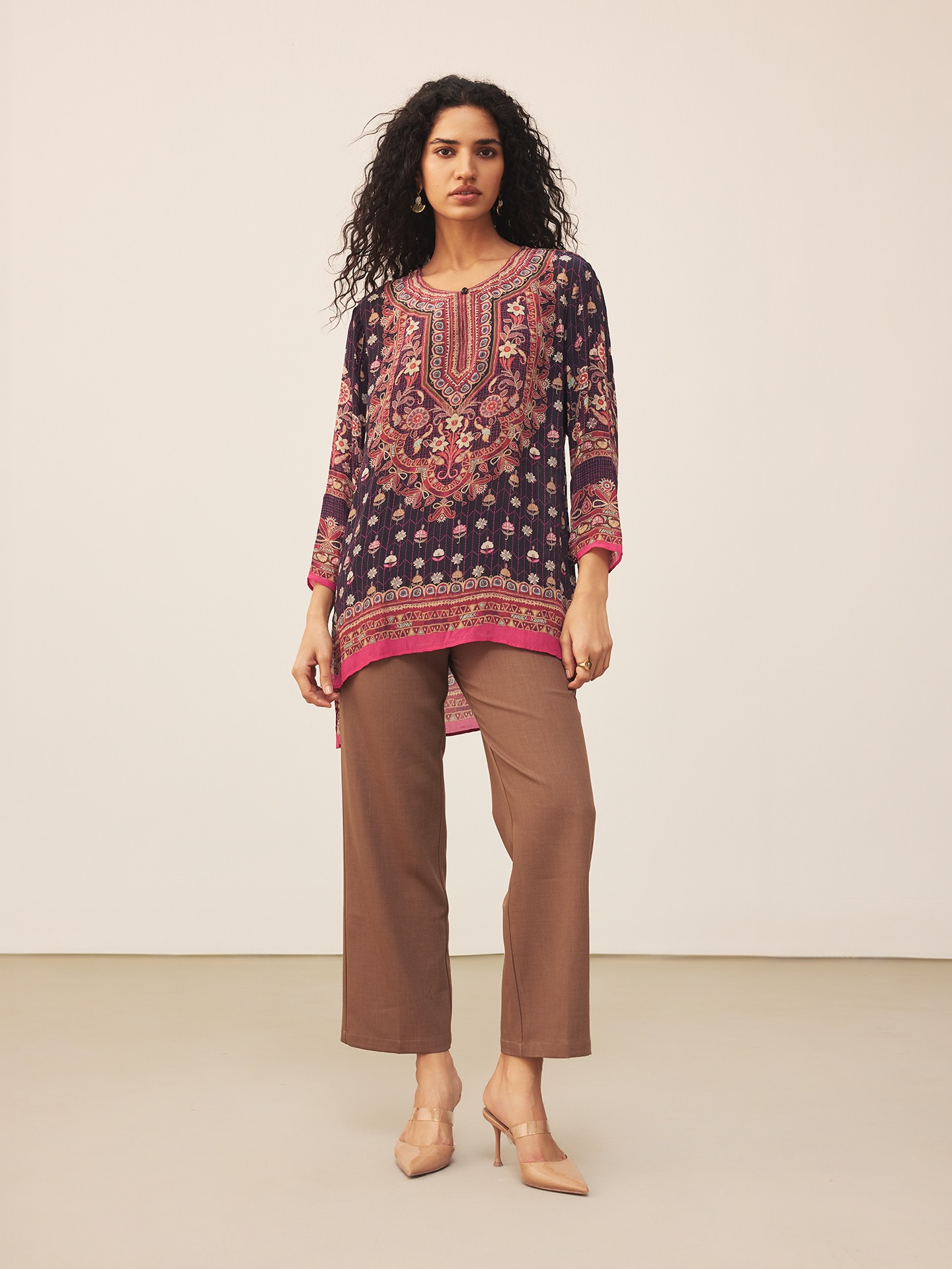 Black Uppwan Kurti