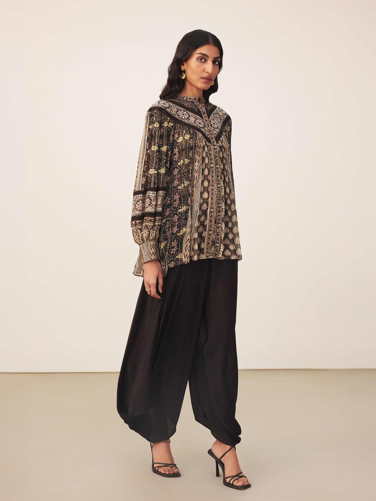 Black Zunairaa Shirt