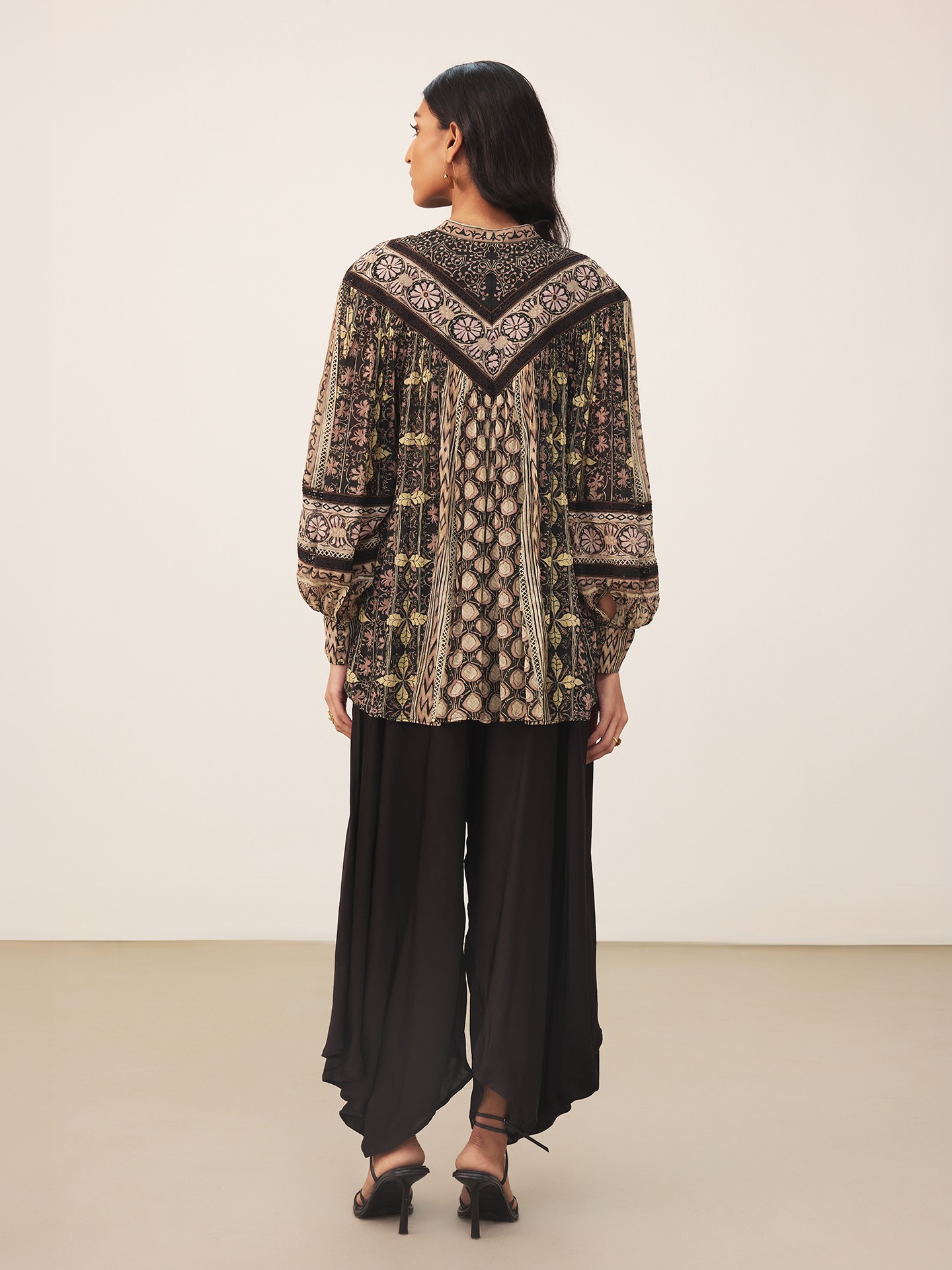 Black Zunairaa Shirt
