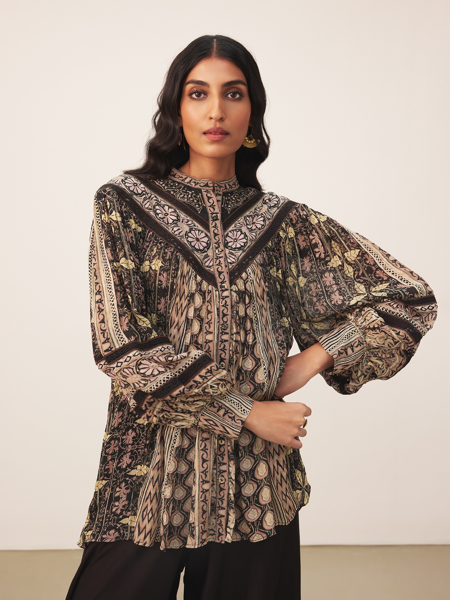 Black Zunairaa Shirt