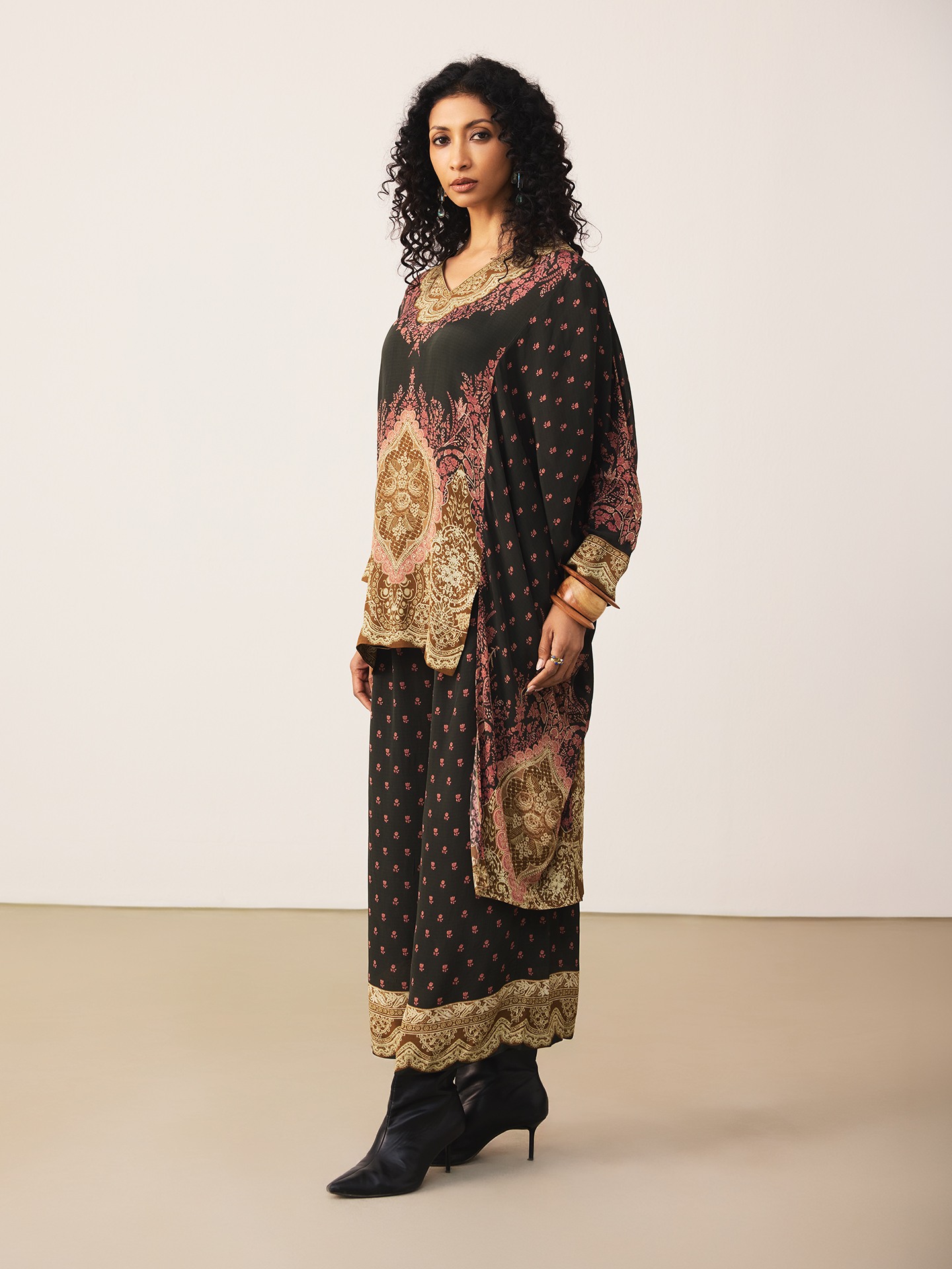 Black Palak Cord Set