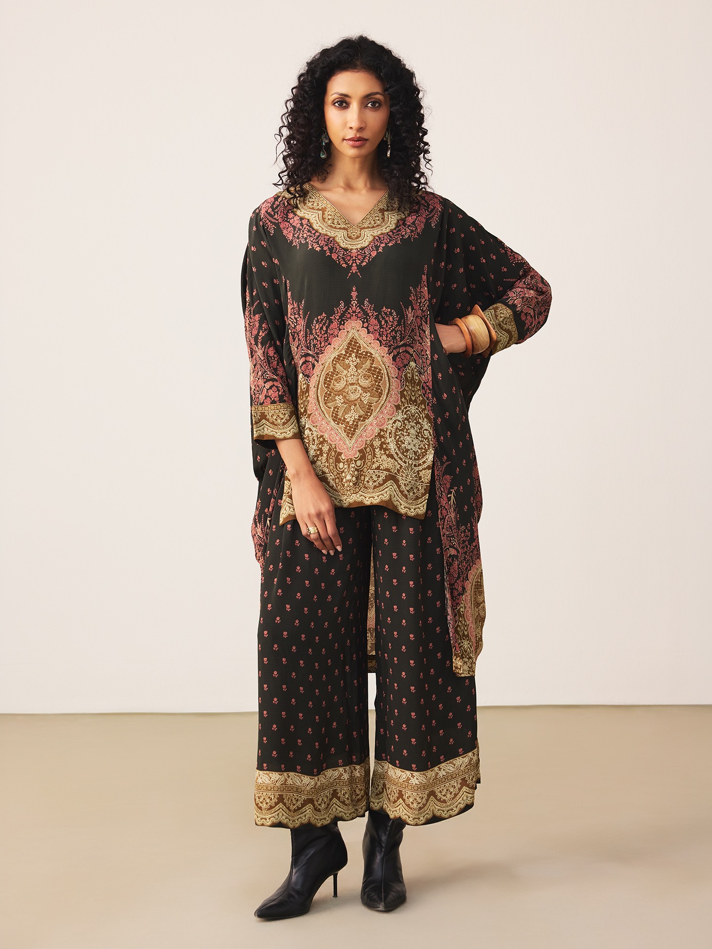 Black Palak Cord Set