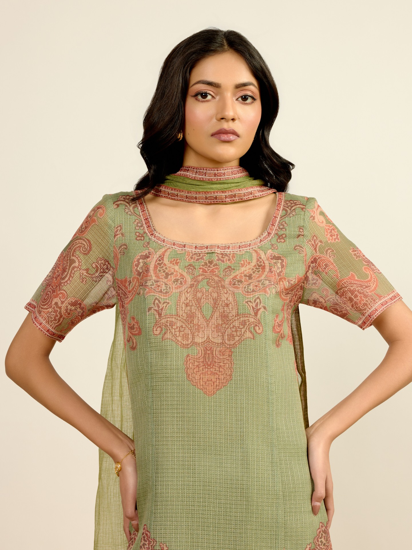 Green Tanush Suit Set