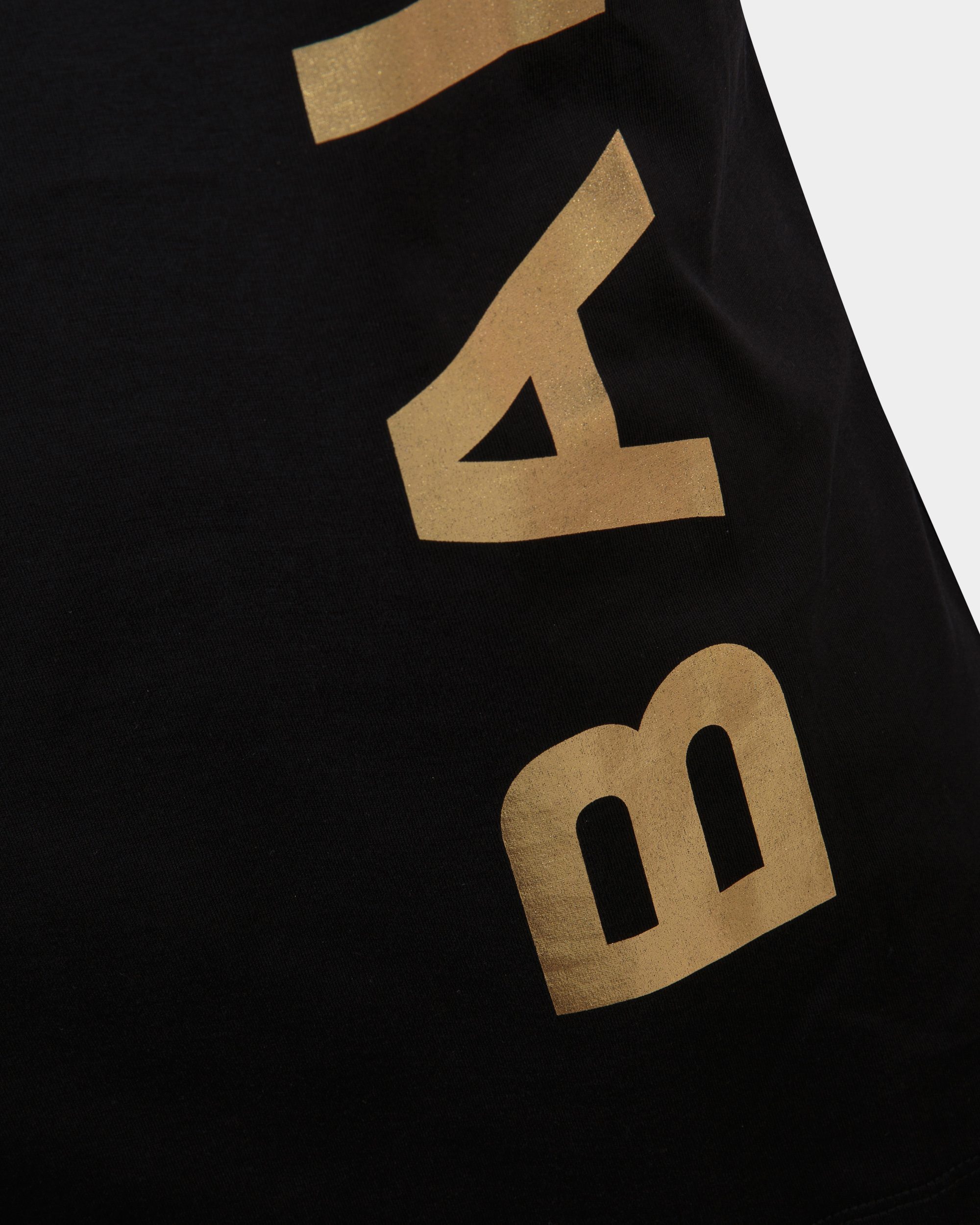 T-Shirt In Black Cotton