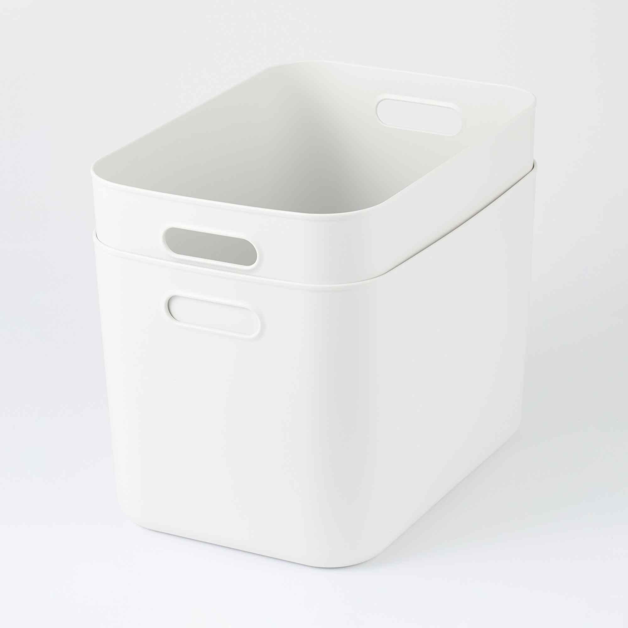 Soft polyethylene case L