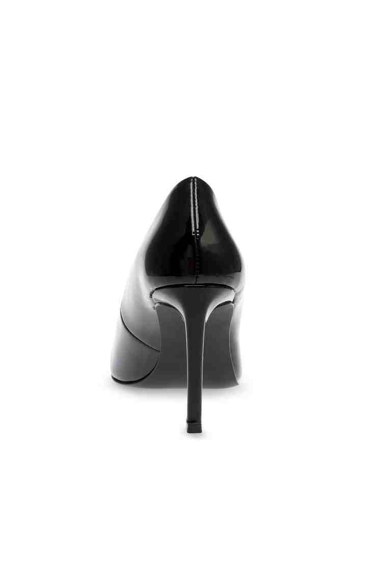 Prophecy Black Pumps