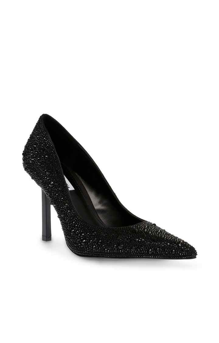 Classie-R Black Pumps