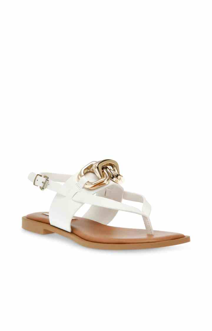 Geniee White Flats