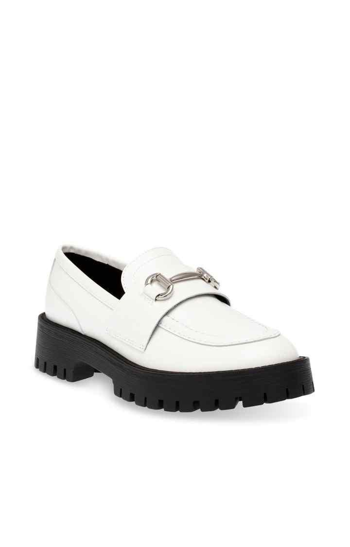 Lando-Cn White Closed Flats & Ballerinas