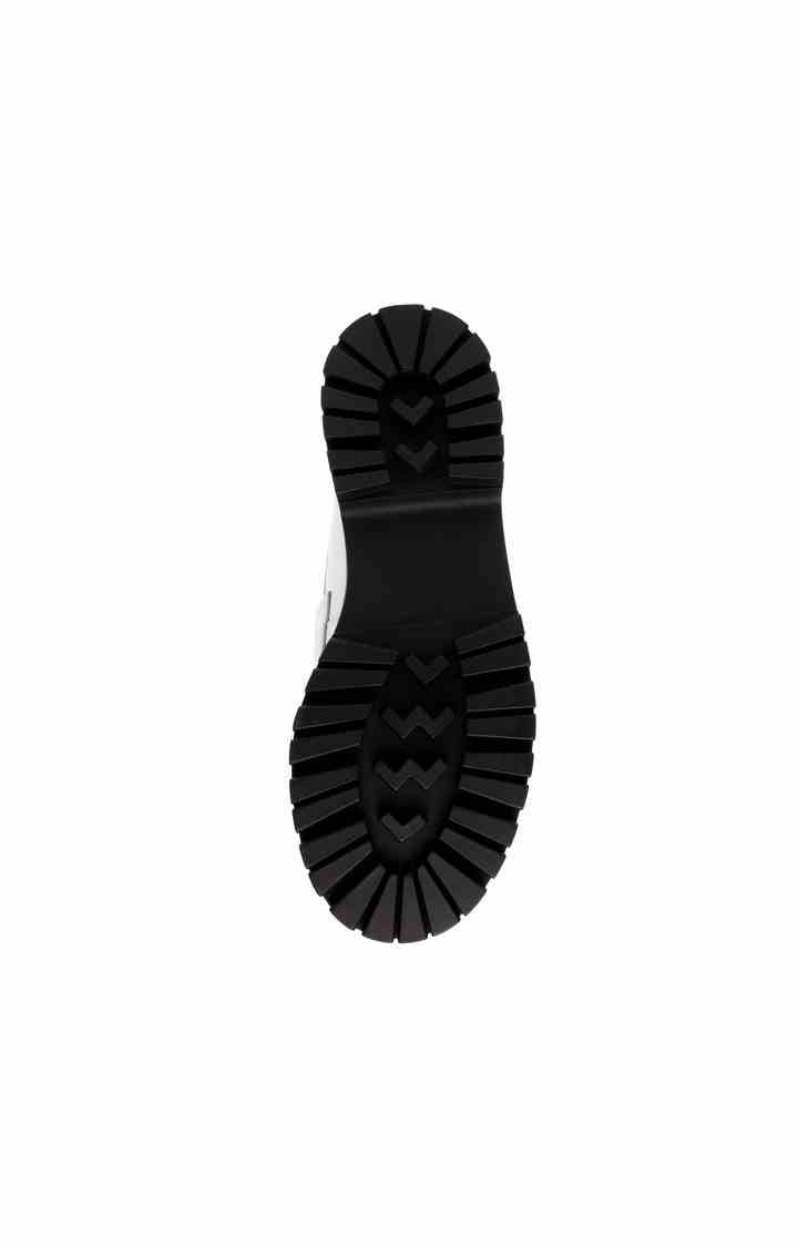 Lando-Cn White Closed Flats & Ballerinas