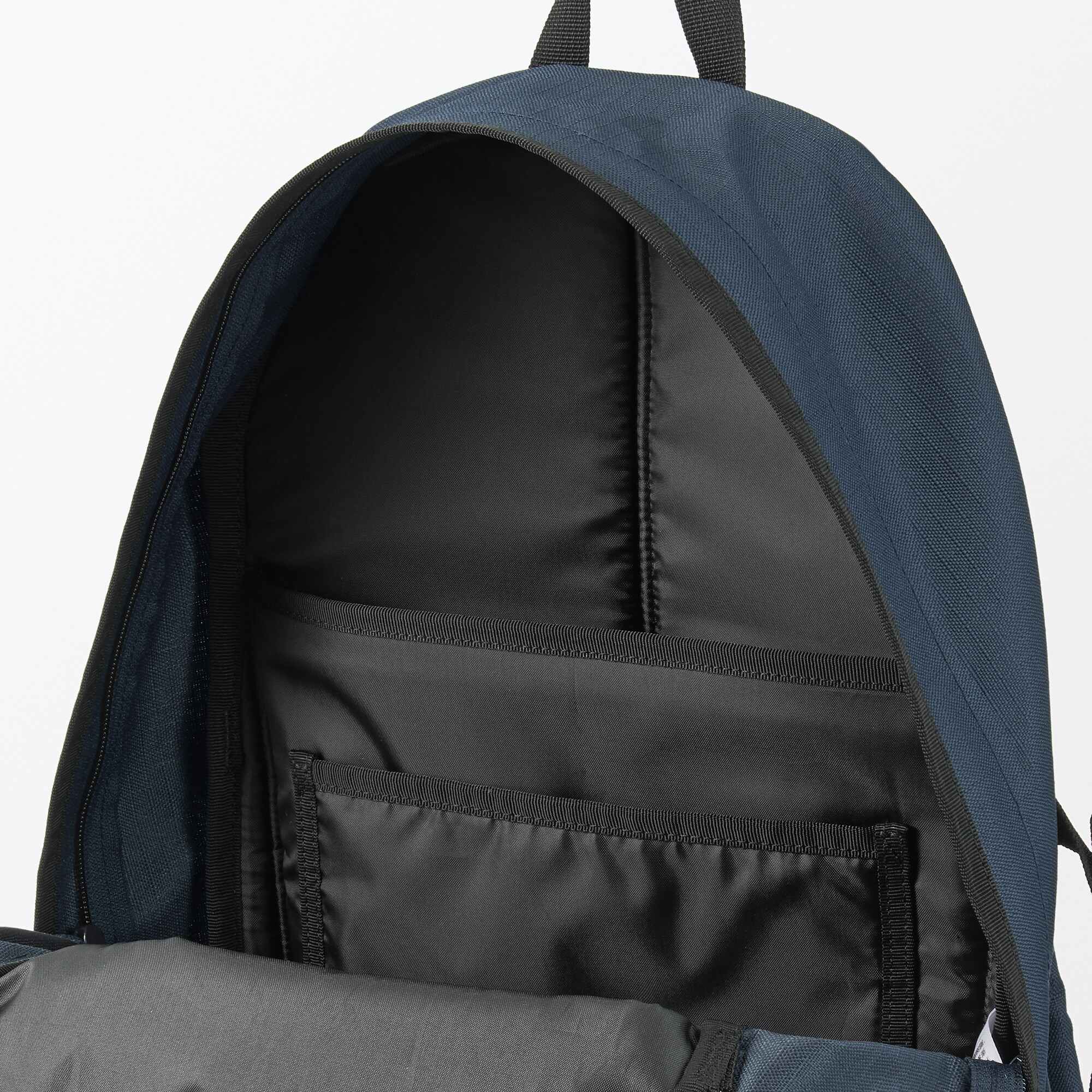 Less tiring water repellent Large Capacity Backpack