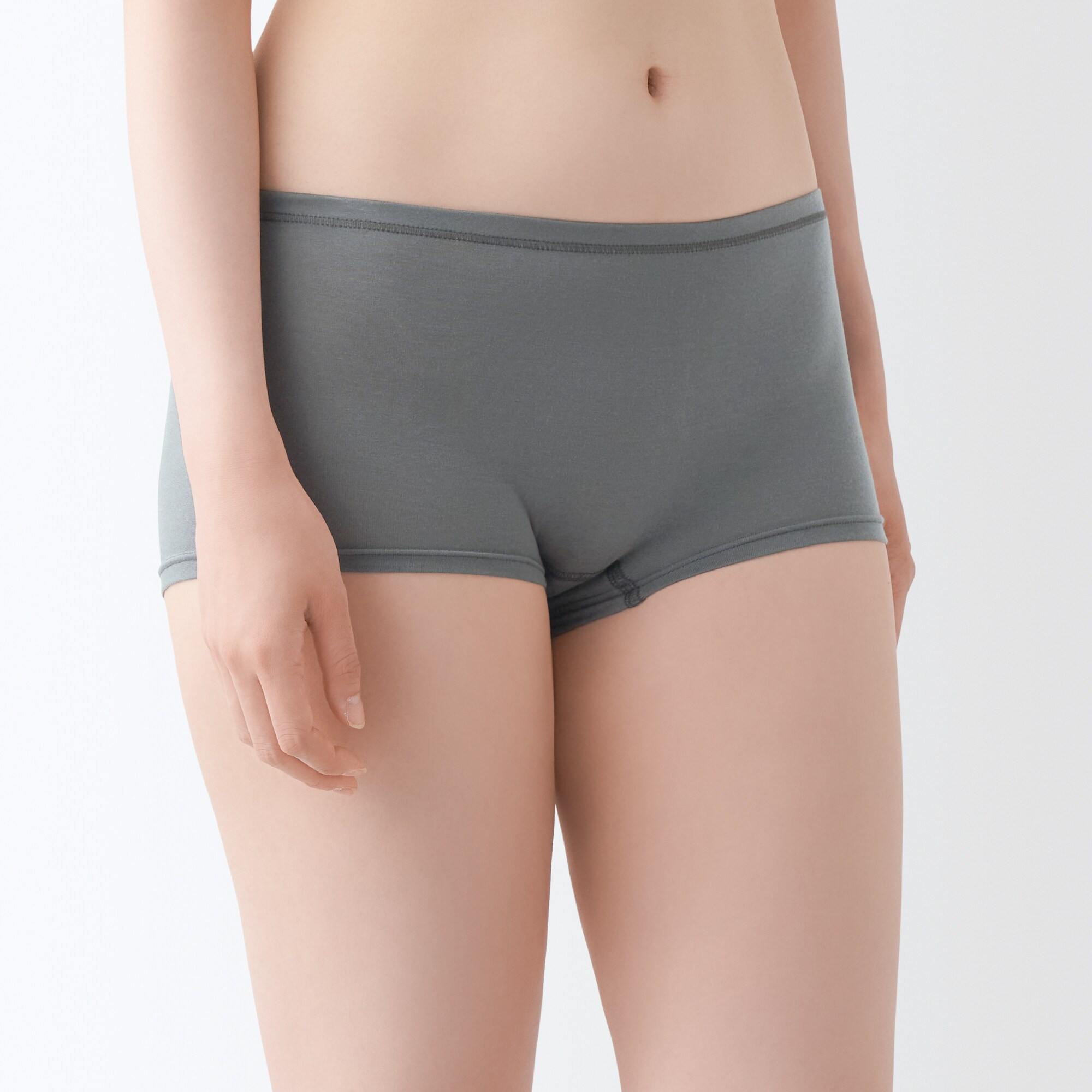 Smooth stretch boy shorts