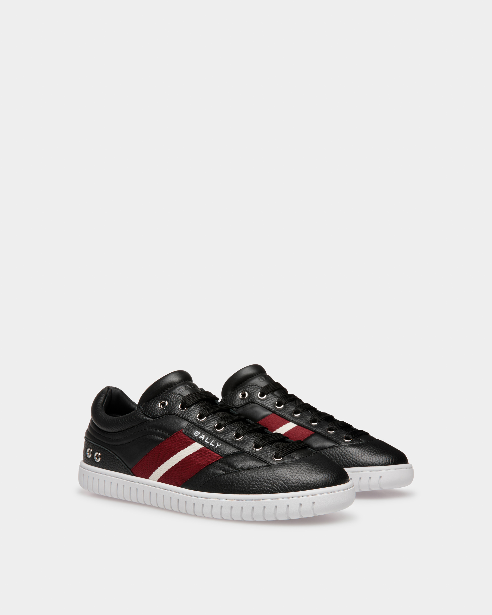 Palmy Leather Sneakers