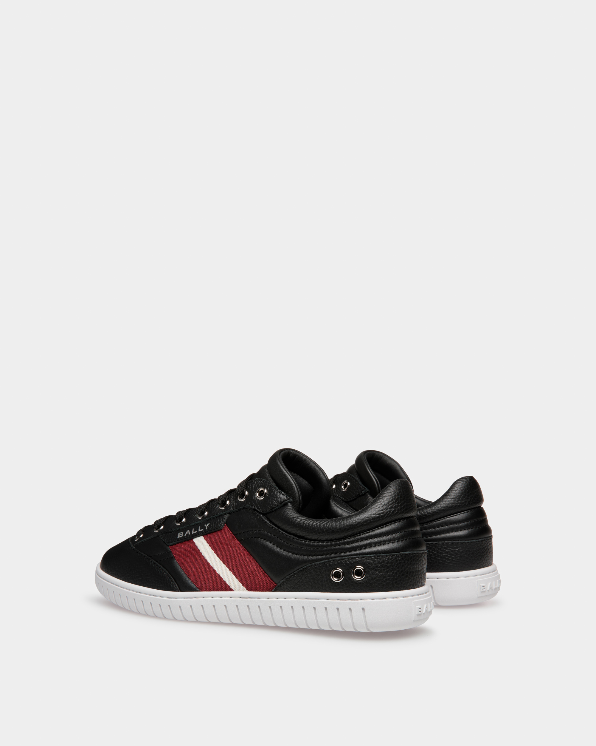 Palmy Leather Sneakers