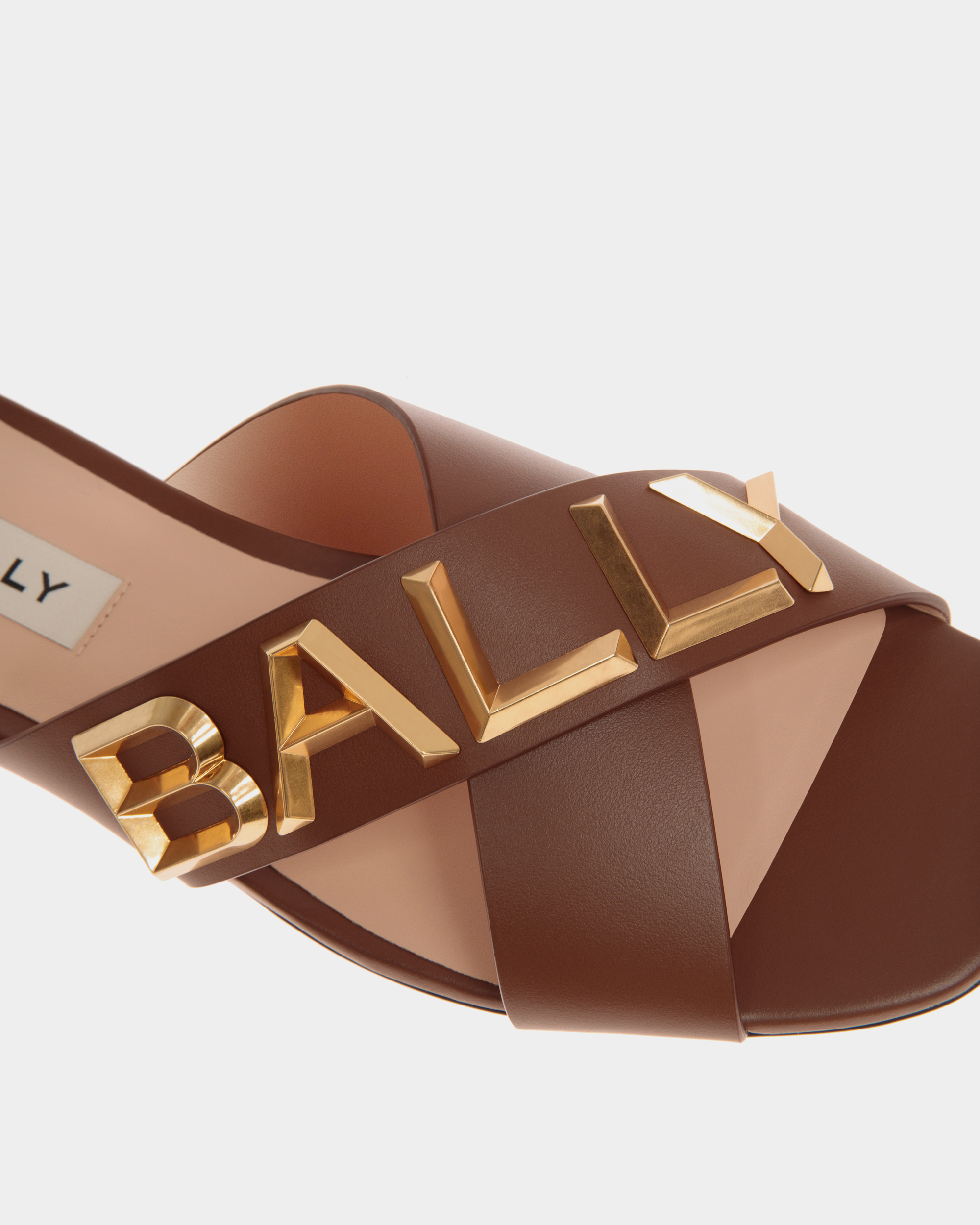 Larise Flat Leather Flat Sandals