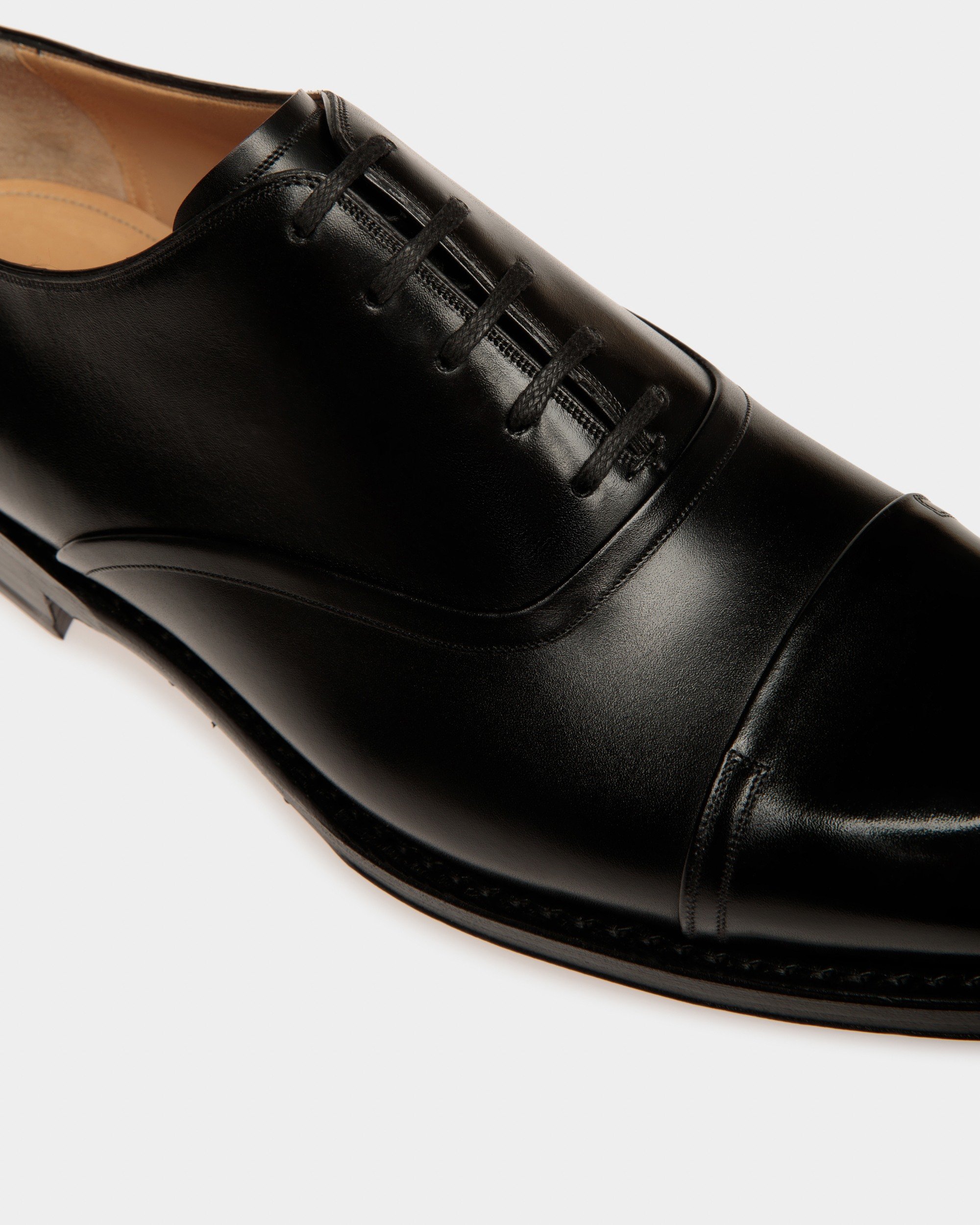 Sadhy Leather Lace-Ups